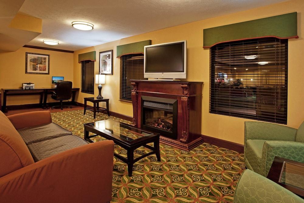 Holiday Inn Express London-I-70 By Ihg Ngoại thất bức ảnh