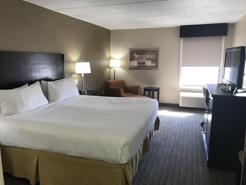 Holiday Inn Express London-I-70 By Ihg Ngoại thất bức ảnh