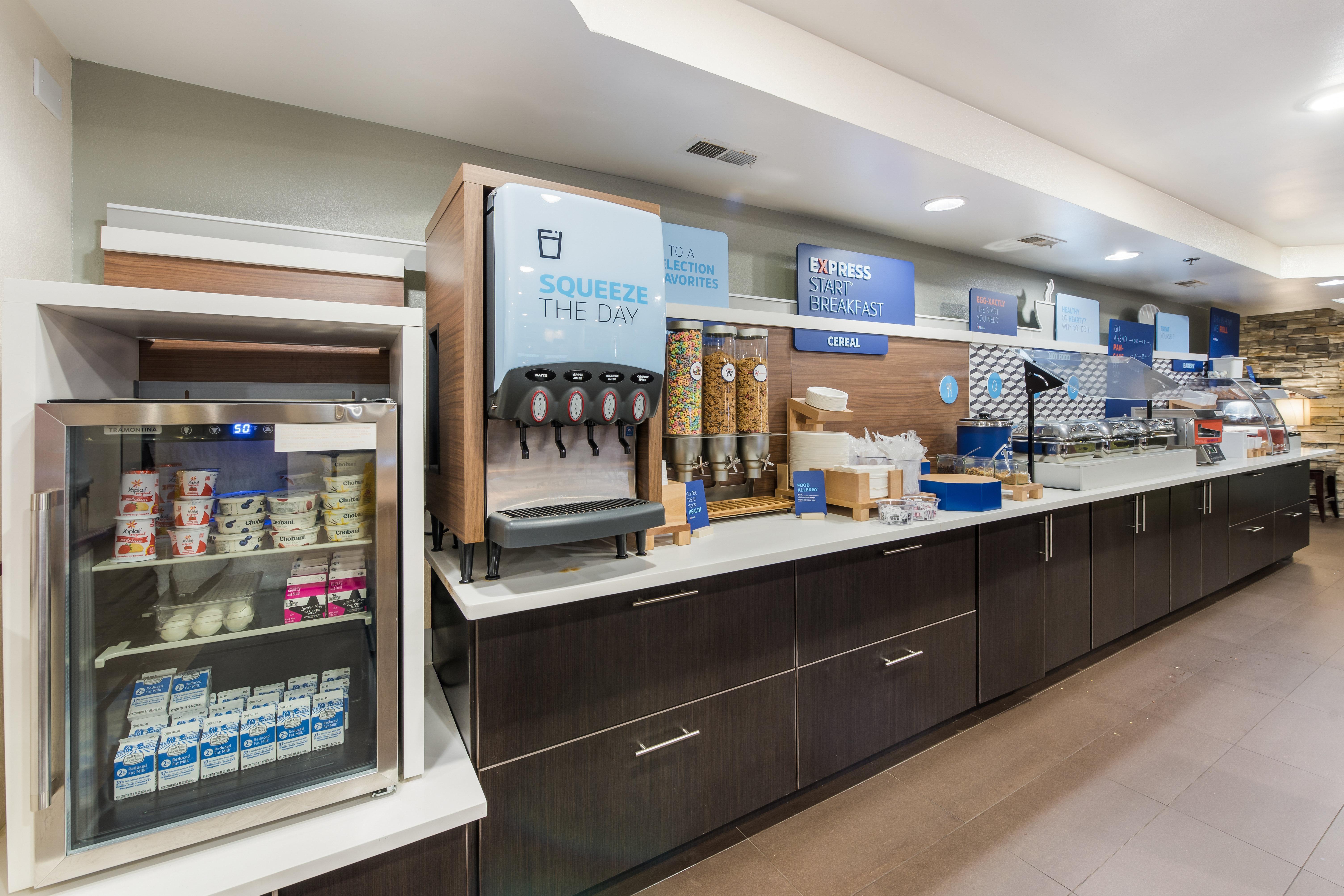 Holiday Inn Express London-I-70 By Ihg Ngoại thất bức ảnh