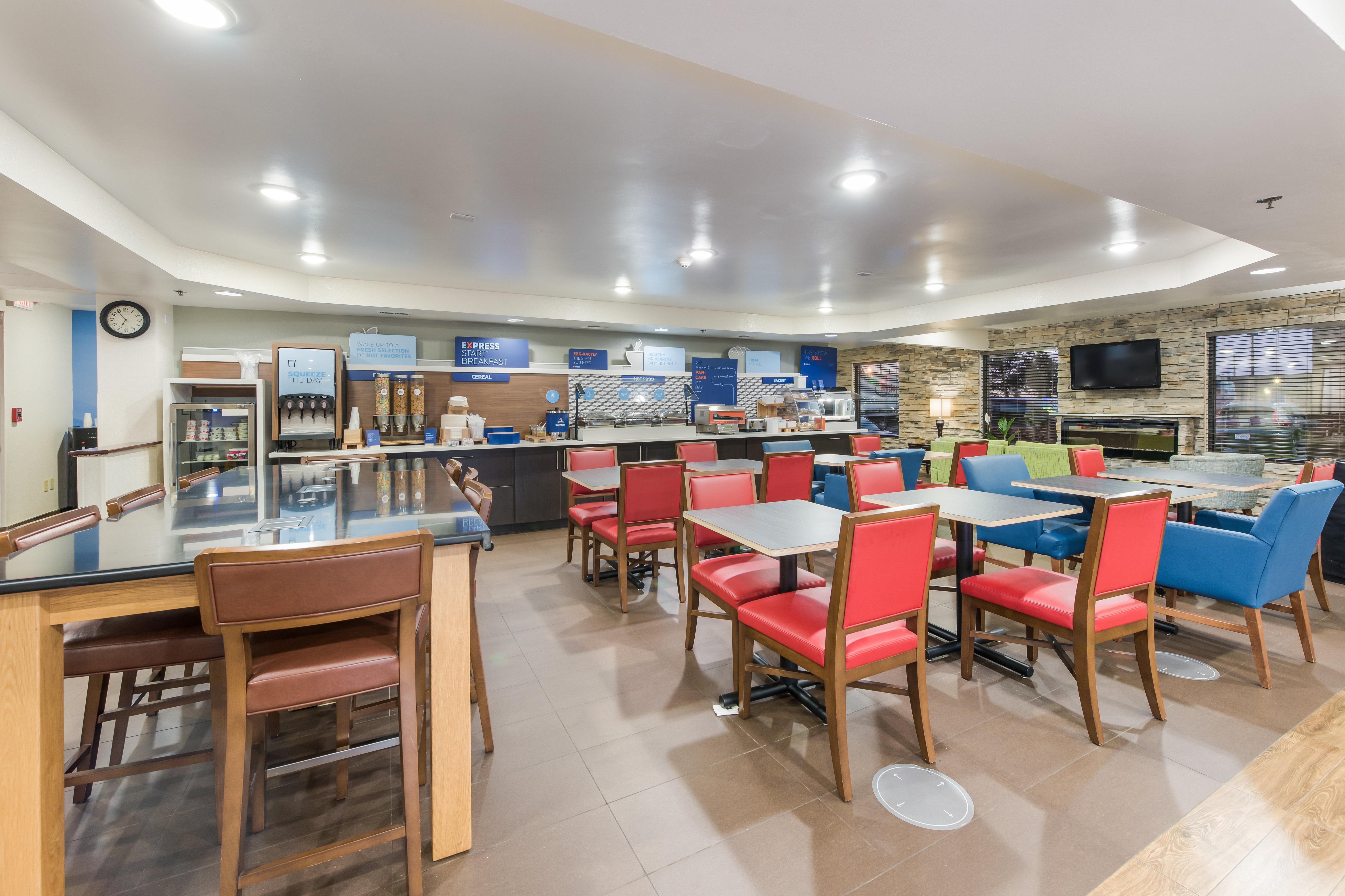 Holiday Inn Express London-I-70 By Ihg Ngoại thất bức ảnh