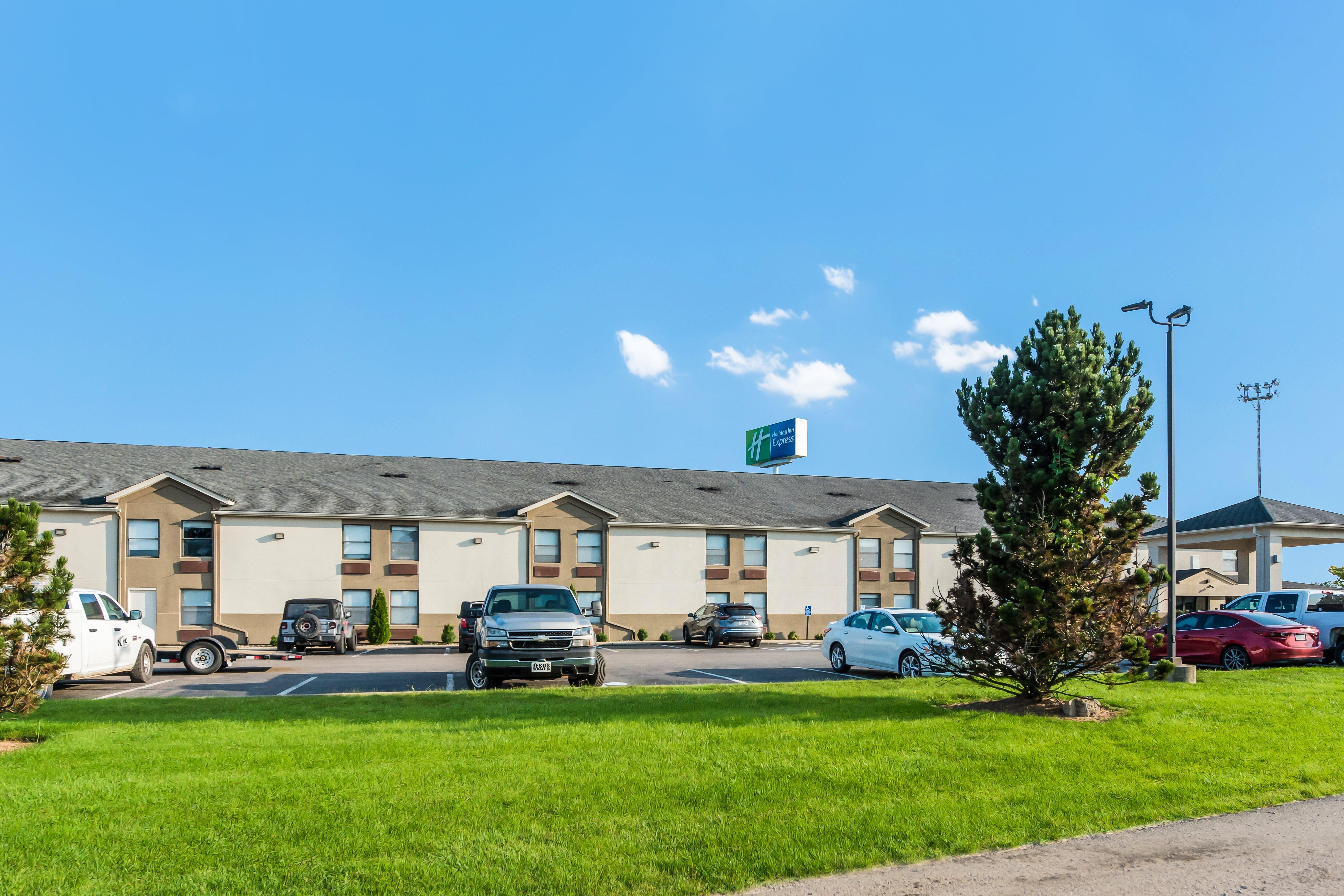 Holiday Inn Express London-I-70 By Ihg Ngoại thất bức ảnh