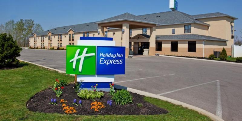 Holiday Inn Express London-I-70 By Ihg Ngoại thất bức ảnh
